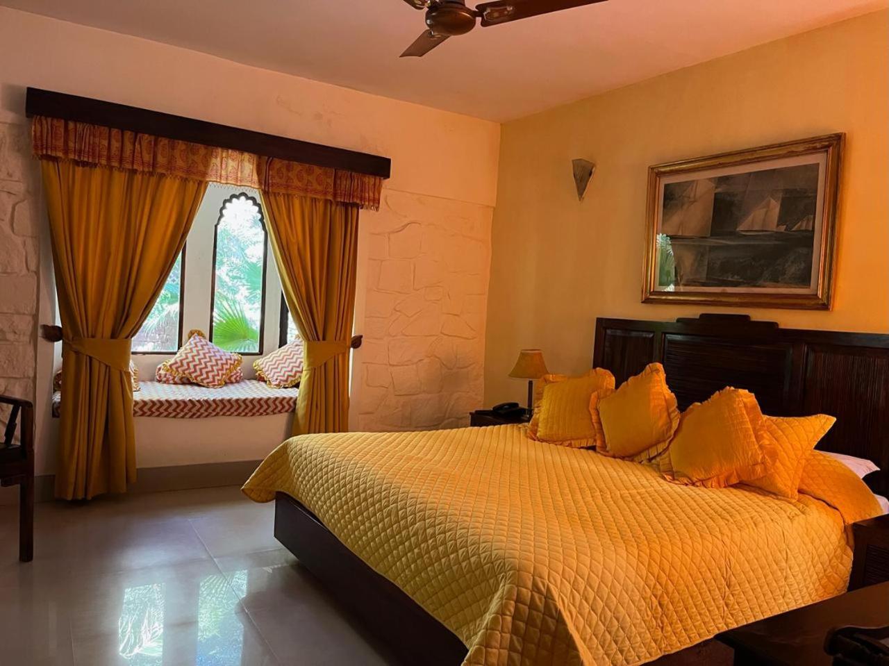 Devi Bhawan 3*